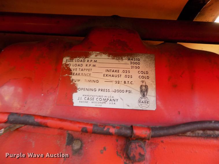 image for item DY9162 Case 1030 Comfort King tractor