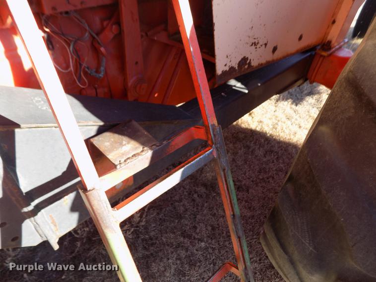 image for item DY9162 Case 1030 Comfort King tractor