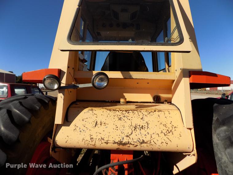 image for item DY9162 Case 1030 Comfort King tractor