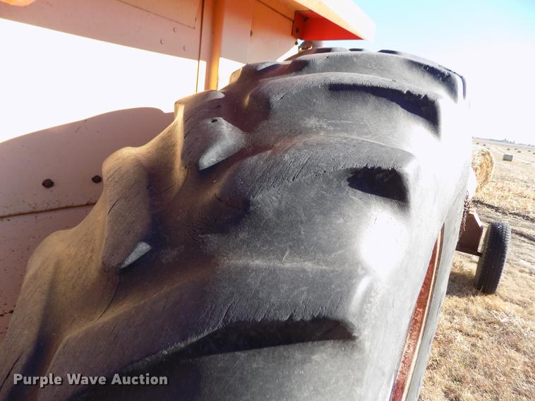 image for item DY9162 Case 1030 Comfort King tractor