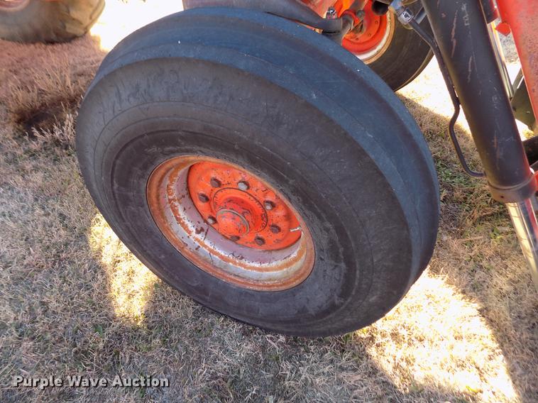 image for item DY9162 Case 1030 Comfort King tractor