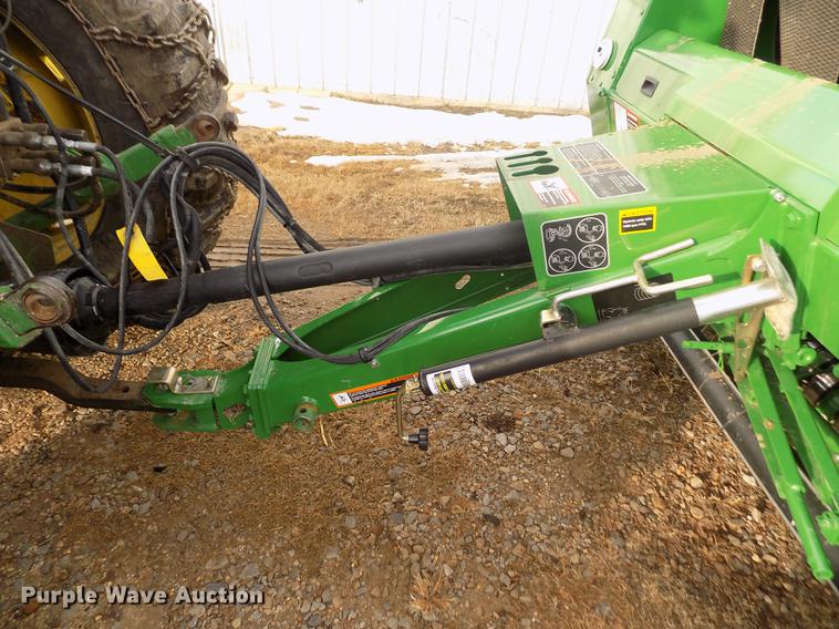 image for item DY9163 2013 John Deere 569 Mega Wide Plus round baler