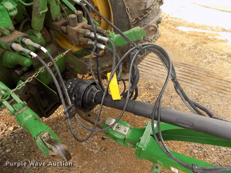 image for item DY9163 2013 John Deere 569 Mega Wide Plus round baler