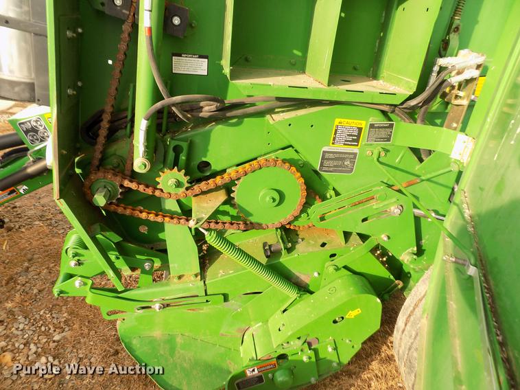 image for item DY9163 2013 John Deere 569 Mega Wide Plus round baler