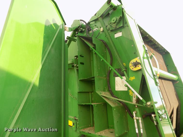 image for item DY9163 2013 John Deere 569 Mega Wide Plus round baler