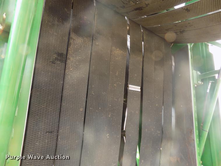 image for item DY9163 2013 John Deere 569 Mega Wide Plus round baler