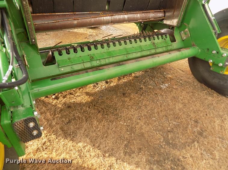 image for item DY9163 2013 John Deere 569 Mega Wide Plus round baler