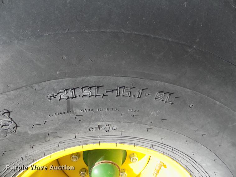 image for item DY9163 2013 John Deere 569 Mega Wide Plus round baler