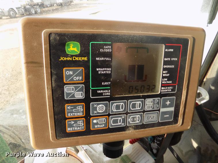 image for item DY9163 2013 John Deere 569 Mega Wide Plus round baler