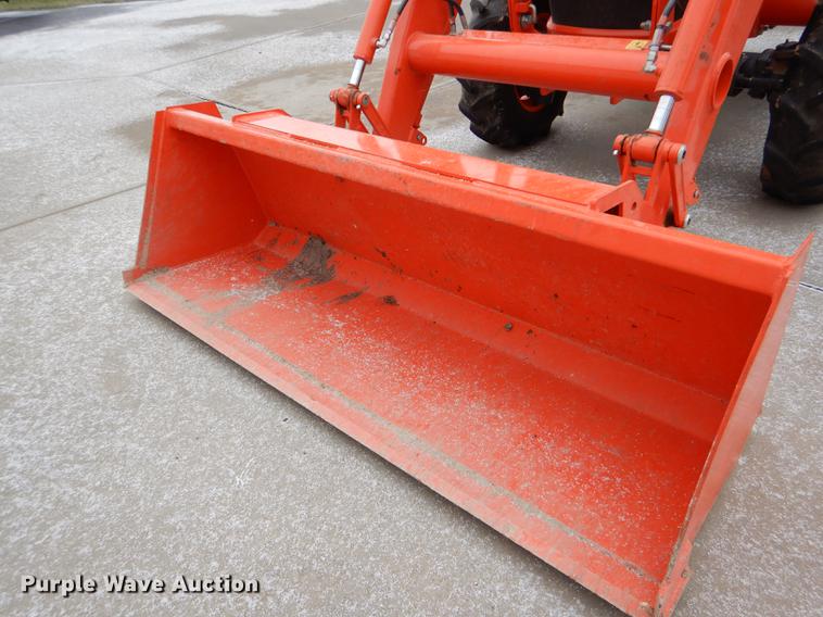 image for item EA9024 2017 Kubota MX5200 tractor