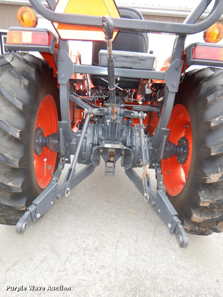 image for item EA9024 2017 Kubota MX5200 tractor