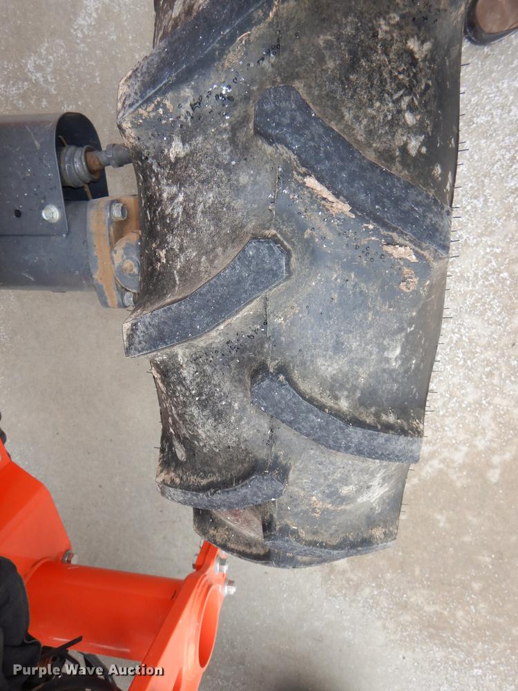 image for item EA9024 2017 Kubota MX5200 tractor