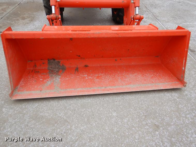 image for item EA9024 2017 Kubota MX5200 tractor