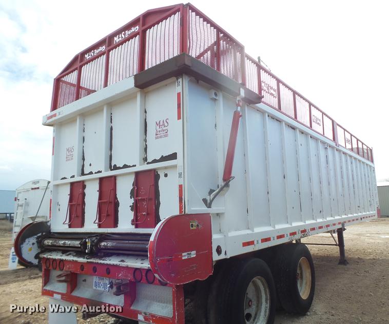 image for item EI9693 2014 Mas silage trailer