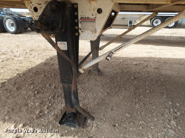 image for item EI9693 2014 Mas silage trailer