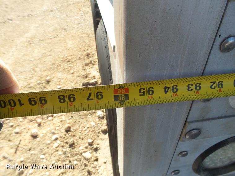 image for item EI9694 1995 Wilson DWH-40 double hopper bottom grain trailer