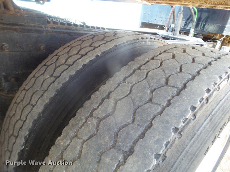 image for item EI9697 1993 Freightliner FLD semi truck