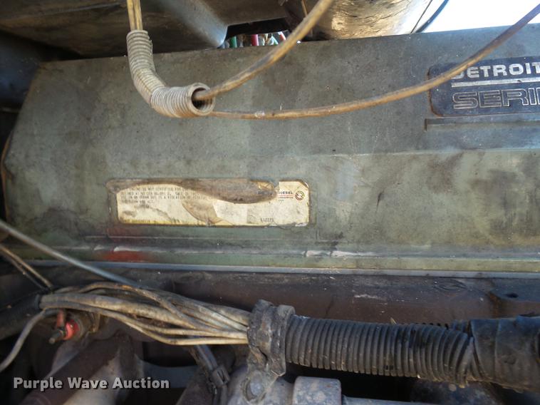 image for item EI9697 1993 Freightliner FLD semi truck