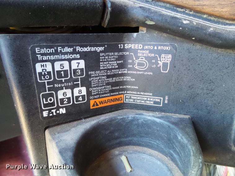 image for item EI9697 1993 Freightliner FLD semi truck