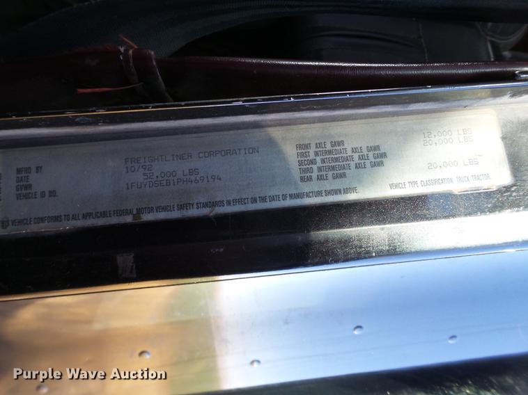 image for item EI9697 1993 Freightliner FLD semi truck