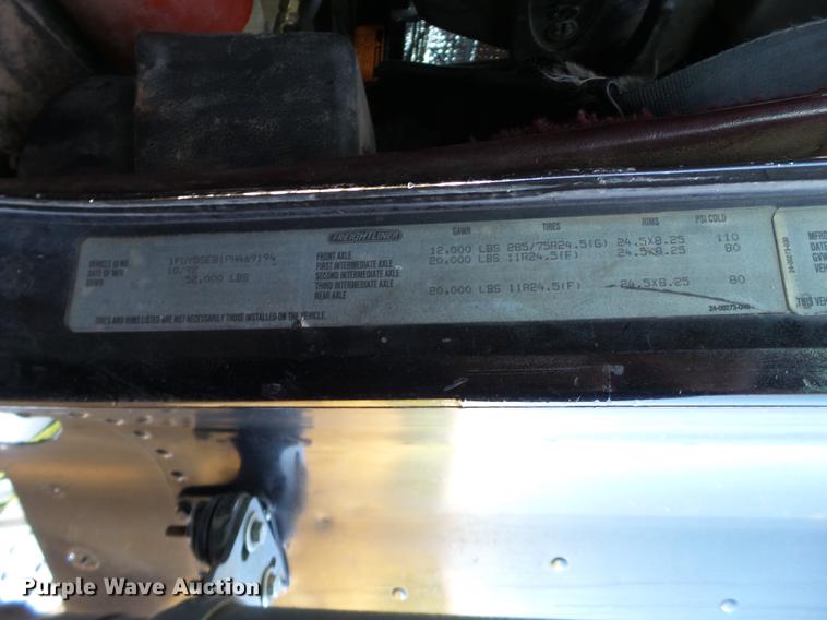 image for item EI9697 1993 Freightliner FLD semi truck