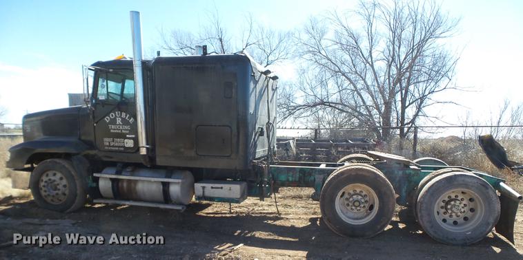 image for item EI9698 1995 Freightliner FLD semi truck