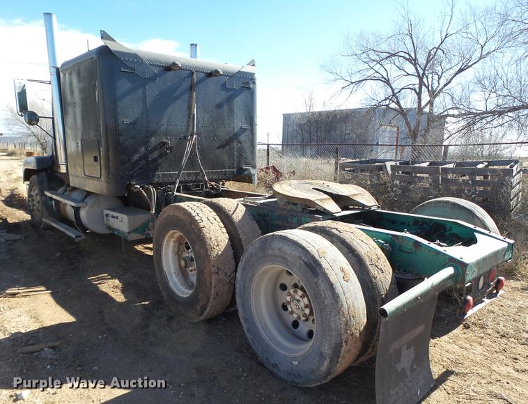 image for item EI9698 1995 Freightliner FLD semi truck