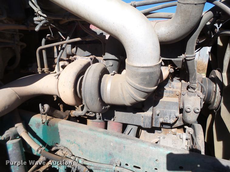 image for item EI9698 1995 Freightliner FLD semi truck