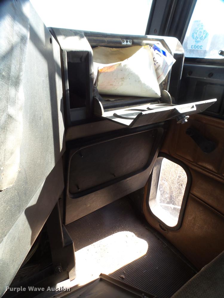 image for item EI9698 1995 Freightliner FLD semi truck