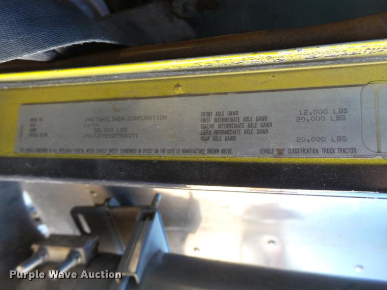 image for item EI9698 1995 Freightliner FLD semi truck