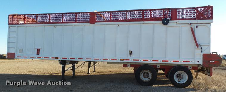 image for item EI9707 2014 Mas silage trailer