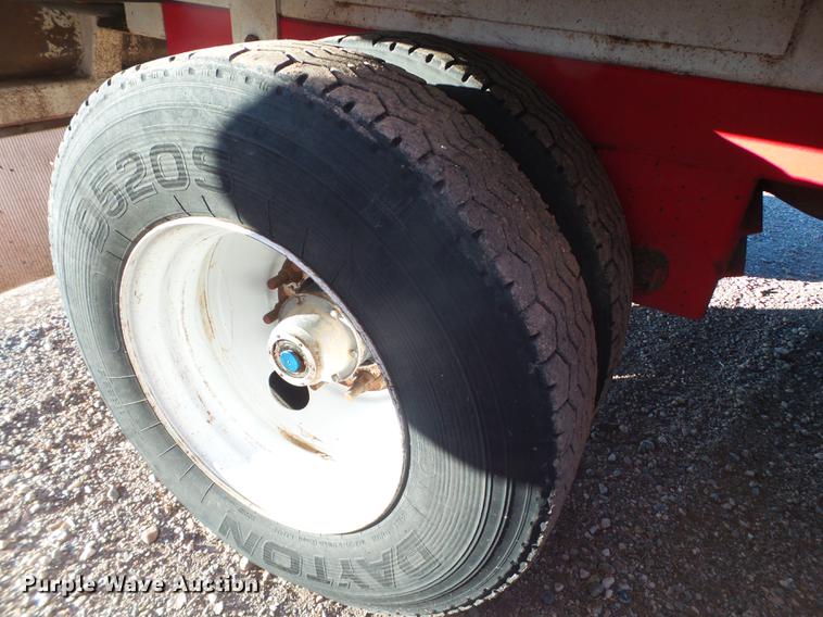 image for item EI9707 2014 Mas silage trailer