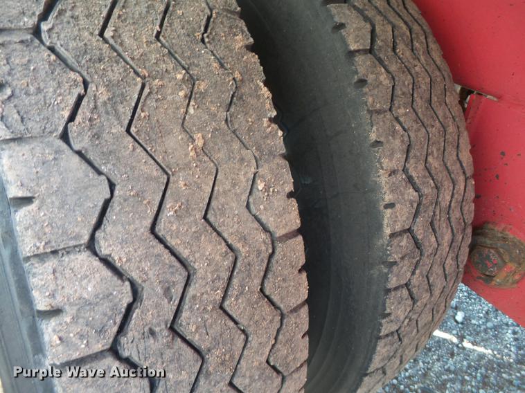 image for item EI9707 2014 Mas silage trailer