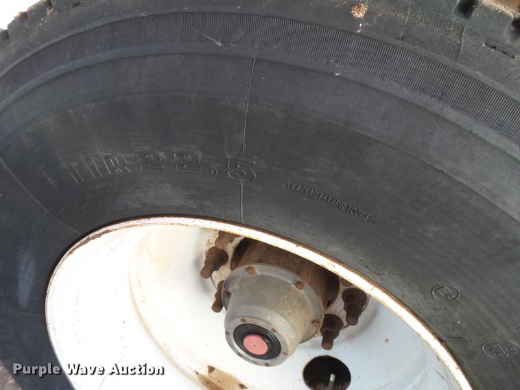 image for item EI9708 2014 Mas silage trailer