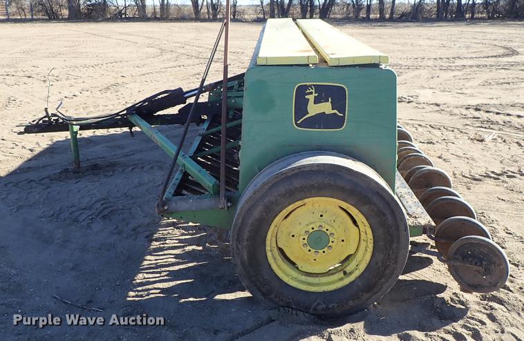 image for item EM9385 John Deere 8350 grain drill
