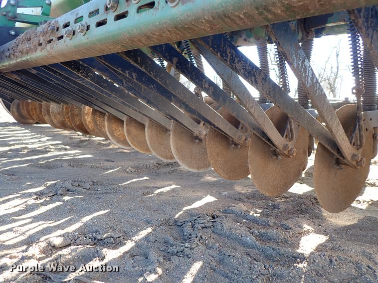 image for item EM9385 John Deere 8350 grain drill