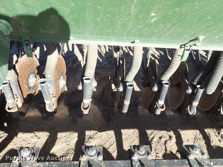 image for item EM9385 John Deere 8350 grain drill