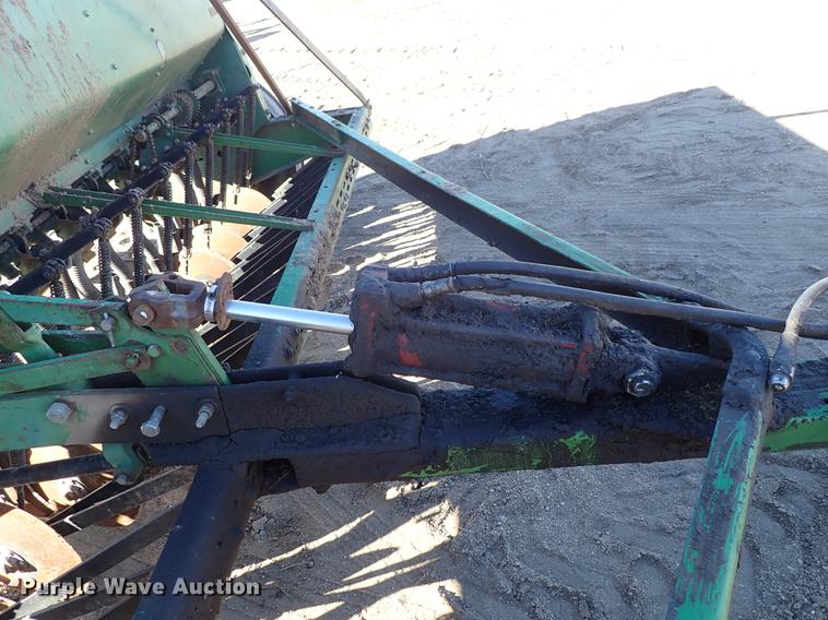 image for item EM9385 John Deere 8350 grain drill