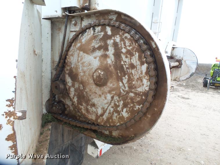 image for item EN9658 2007 Aeroswint silage trailer