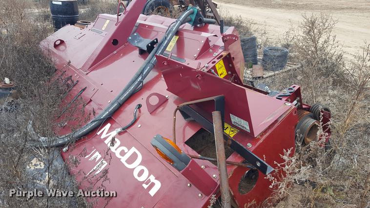 image for item EN9659 2013 MacDon swather head