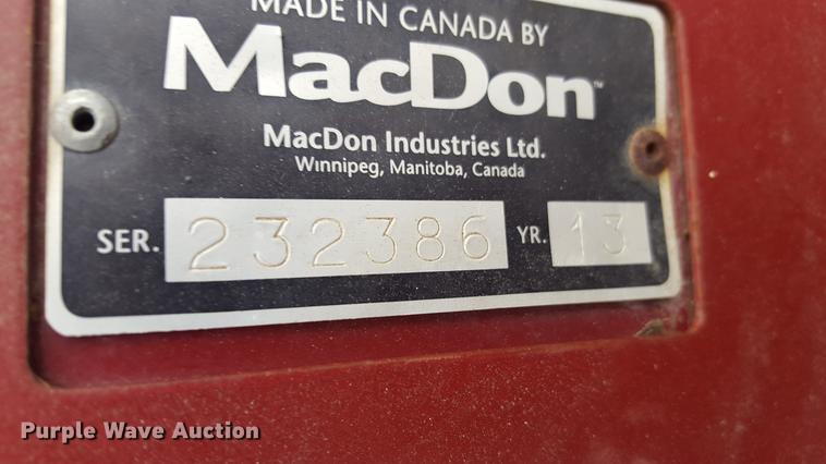 image for item EN9659 2013 MacDon swather head