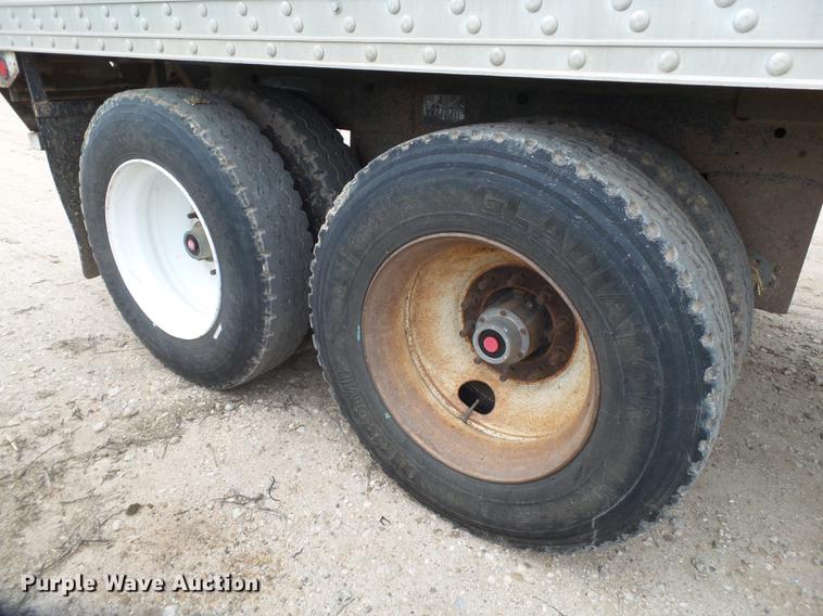 image for item EN9660 2007 Aeroswint silage trailer