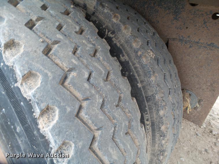 image for item EN9660 2007 Aeroswint silage trailer