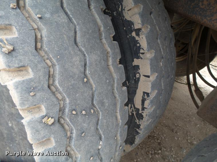 image for item EN9660 2007 Aeroswint silage trailer