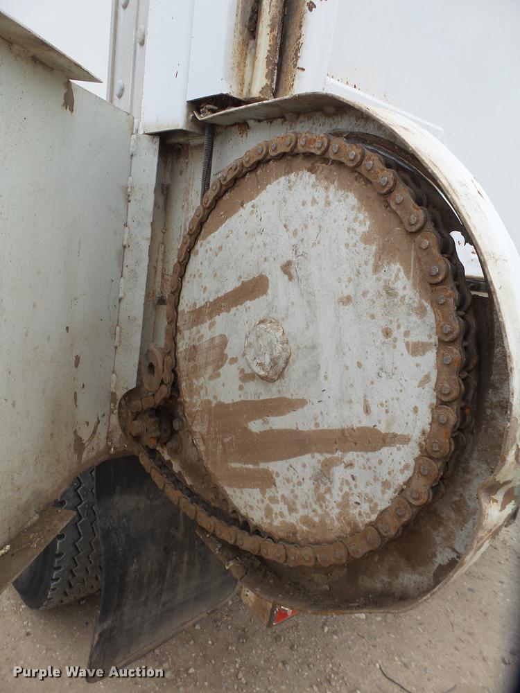 image for item EN9660 2007 Aeroswint silage trailer