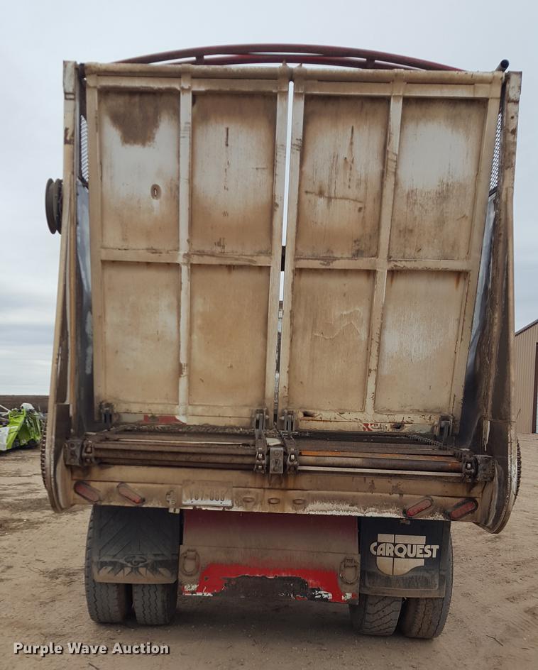 image for item EN9661 2007 Yellow X Trailers silage trailer