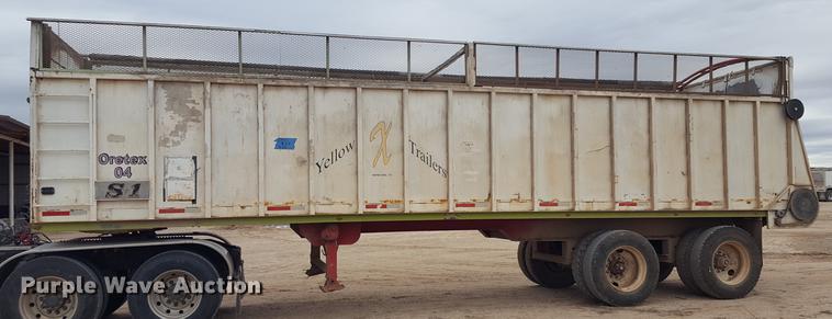 image for item EN9661 2007 Yellow X Trailers silage trailer