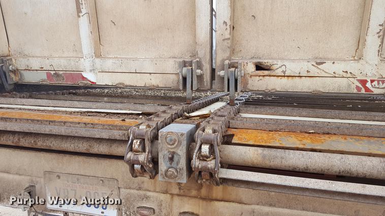 image for item EN9661 2007 Yellow X Trailers silage trailer