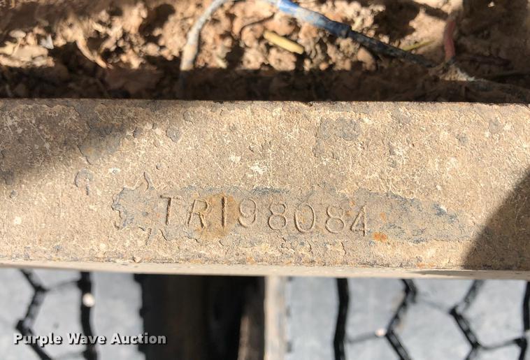 image for item EN9661 2007 Yellow X Trailers silage trailer