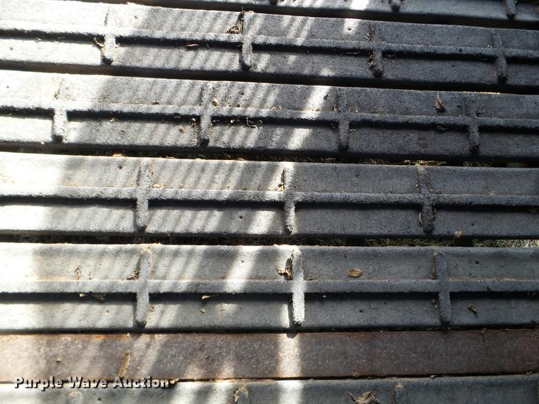 image for item EW9791 1998 Coose livestock trailer